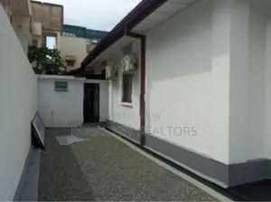 5,000 Sq Ft Unfurnished Restaurant Space for Rent in Mount Lavinia