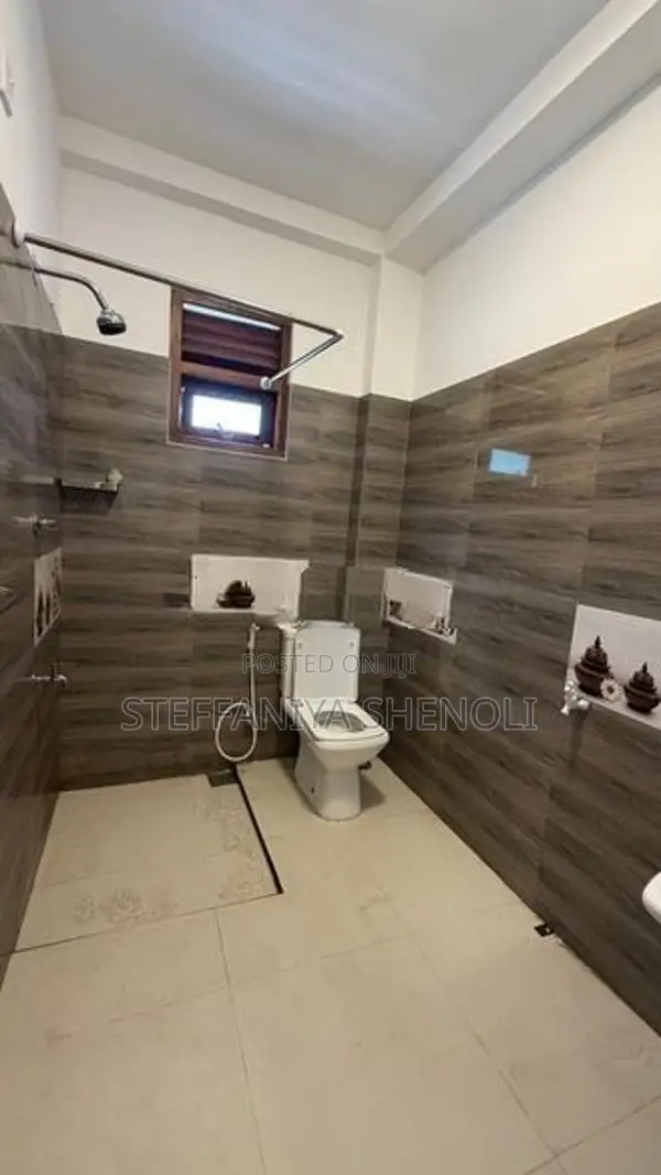 House For Rent IN Katukurunda Kalutara