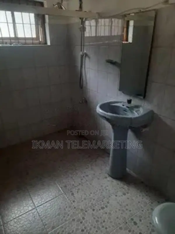 Room For Rent In Mount Lavinia