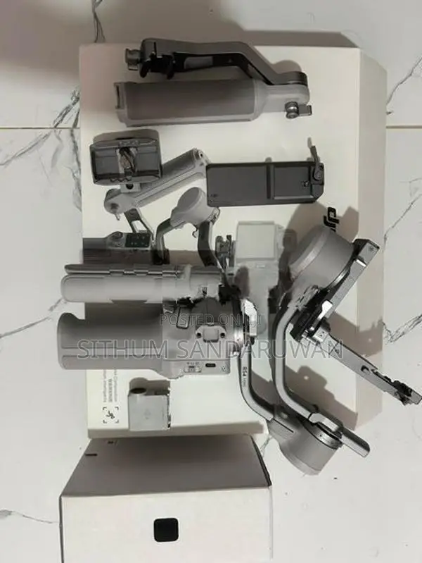 DJI RS 4 Mini Gimbal Stabilizer