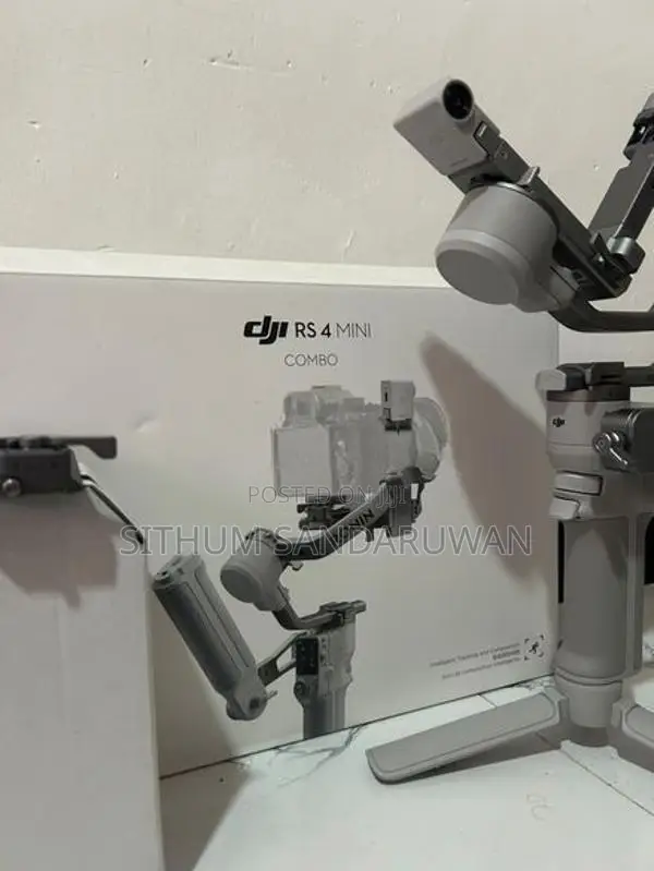 DJI RS 4 Mini Gimbal Stabilizer