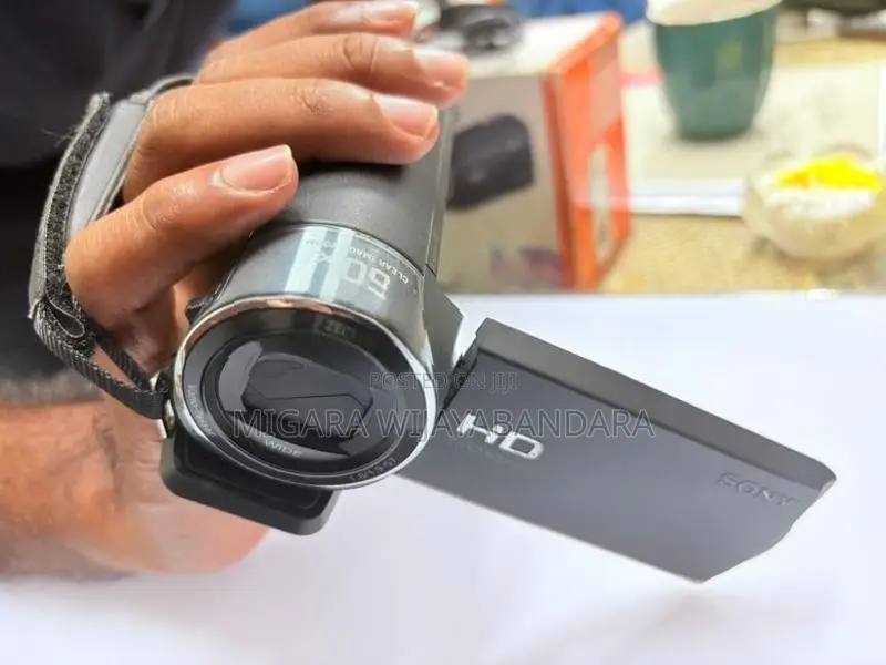 Sony HDR- CX405 Handy Cam Full Set with Box