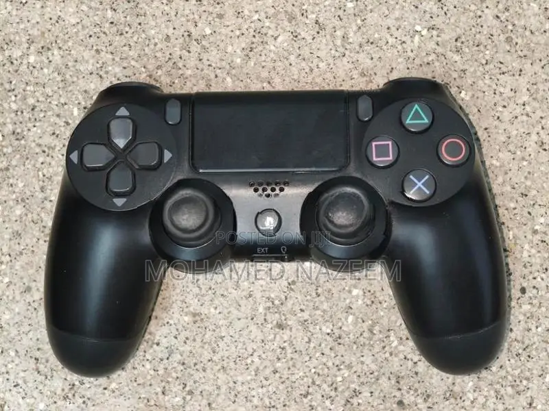 Playstation 4 Standard Edition