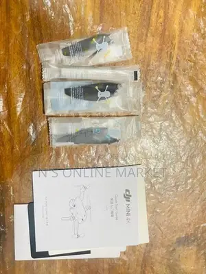 DJI mini 4 Drone Combo Pack
