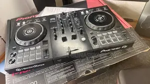 Pioneer DDJ-400 DJ Controller ( Rekordbox Key)
