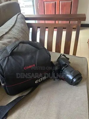 Canon 700D