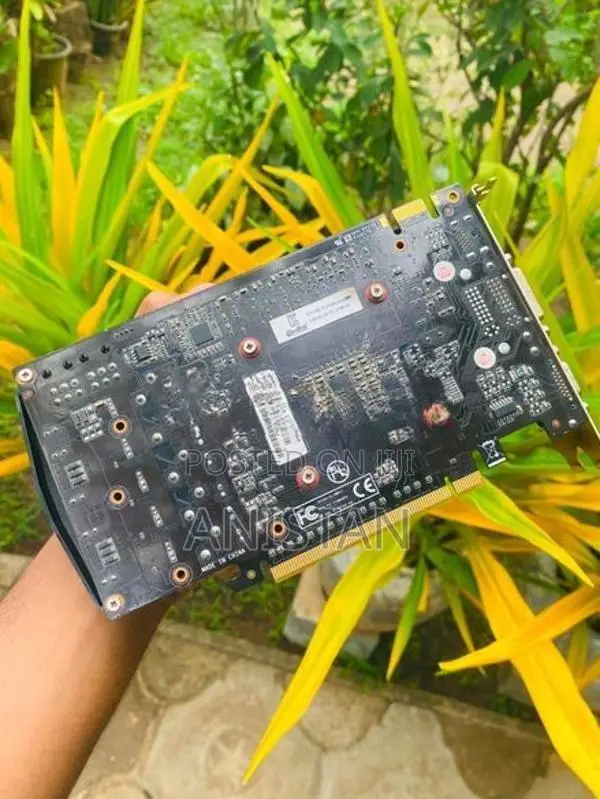 GTX 560 1GB GDDR5