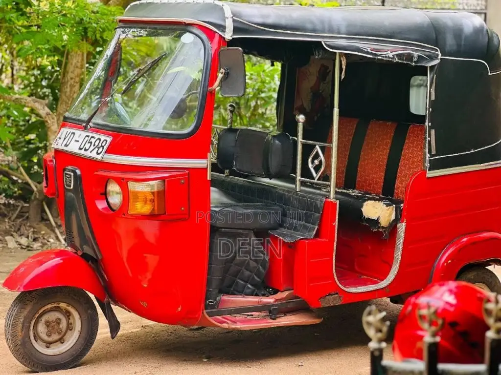 Bajaj RE 2011 Three Wheel (Used)