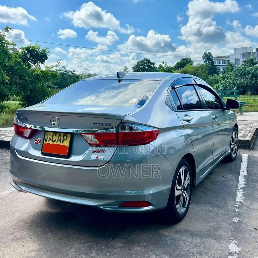 Honda Grace Ex 2016 Car (Used)