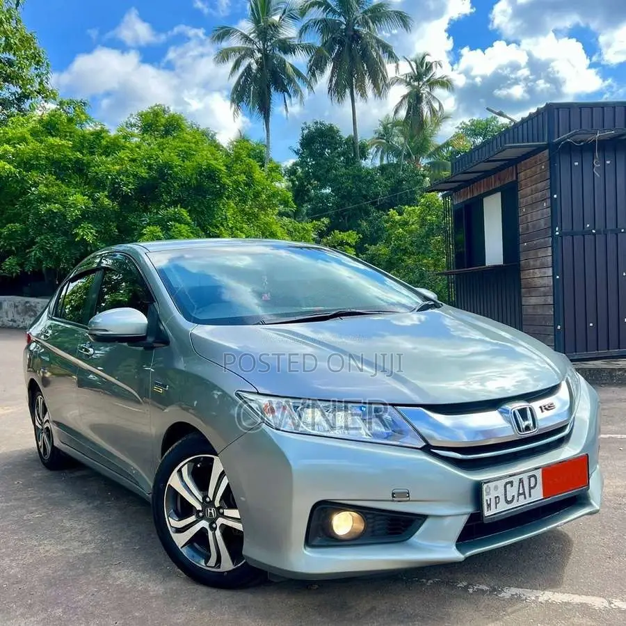 Honda Grace Ex 2016 Car (Used)