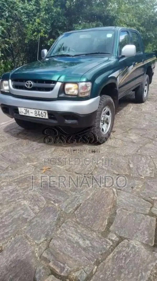 Toyota Hilux 2004 Pickup (Used)