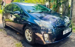 Toyota Prius 2011 Car (Used)