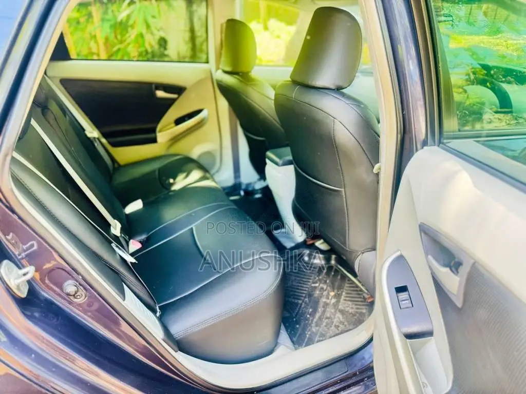 Toyota Prius 2011 Car (Used)