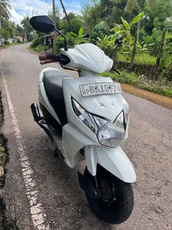Honda Dio 2013 Motorbike (Used)