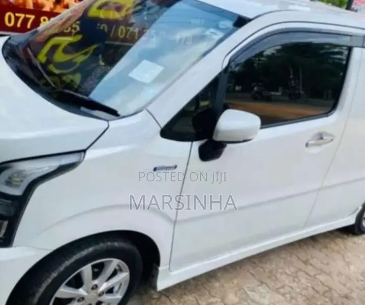 Suzuki Wagon R Stingray 2018 Car (Used)
