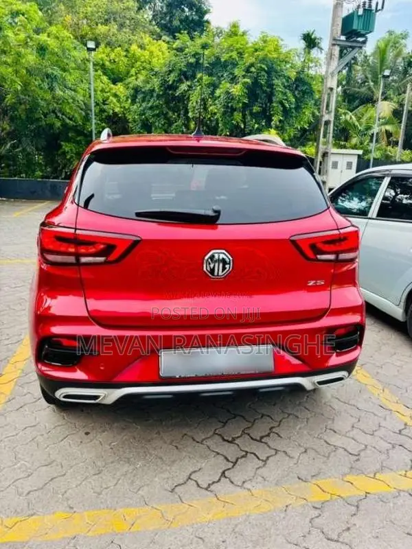 MG ZS 2025 SUV (Used)