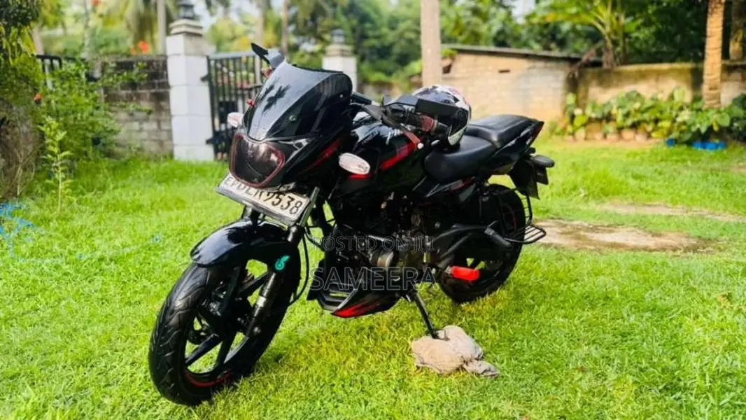 Bajaj Pulsar 180 2016 Motorbike (Used)