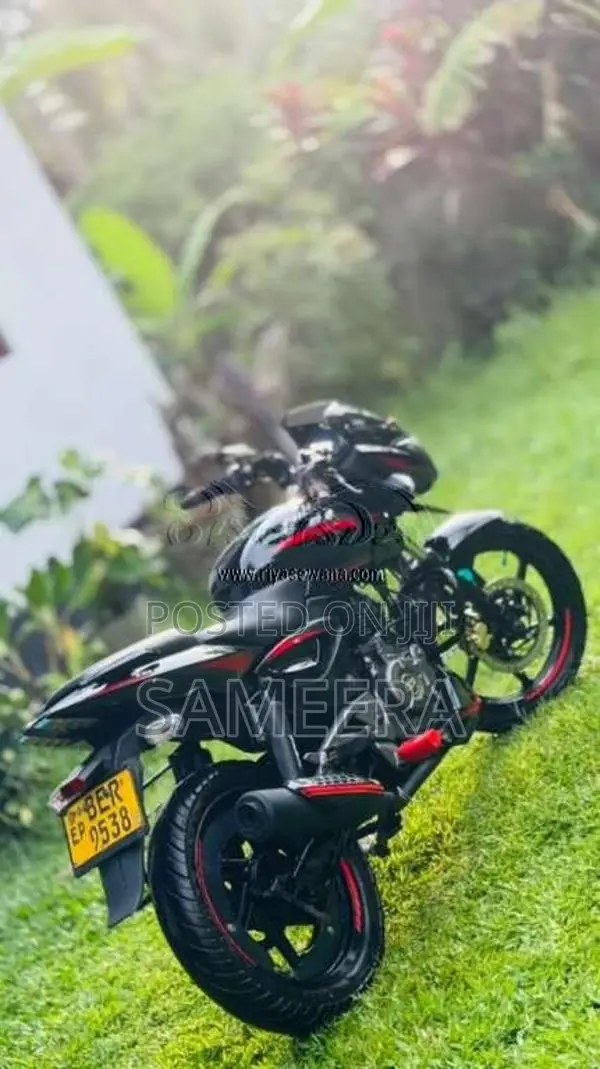 Bajaj Pulsar 180 2016 Motorbike (Used)