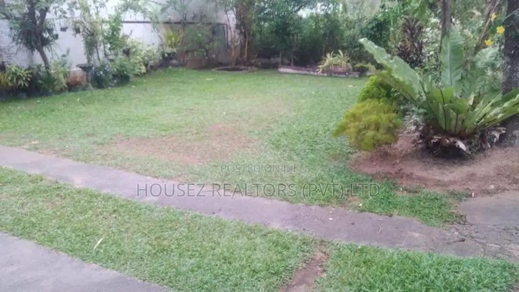 Spacious 5-Bedroom Two-Storey House For Sale Battaramulla