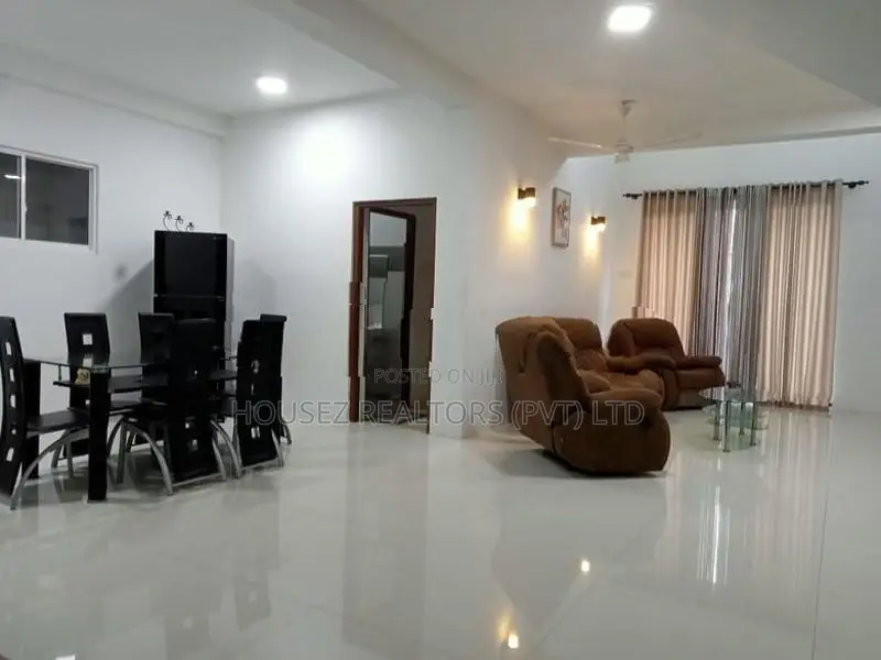 Modern 4BR House For Sale – Rawathawatta, Moratuwa