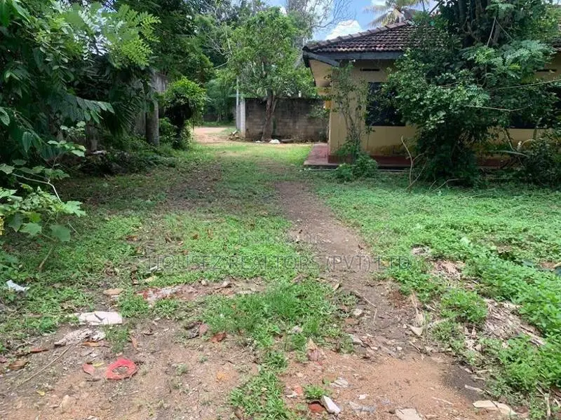 House With Land For Sale – Weligama