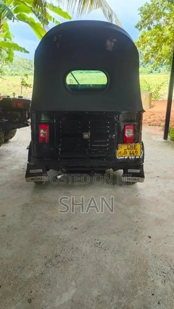 Bajaj RE 4 Stroke 2026