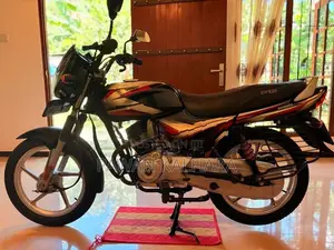 Bajaj CT100 2024