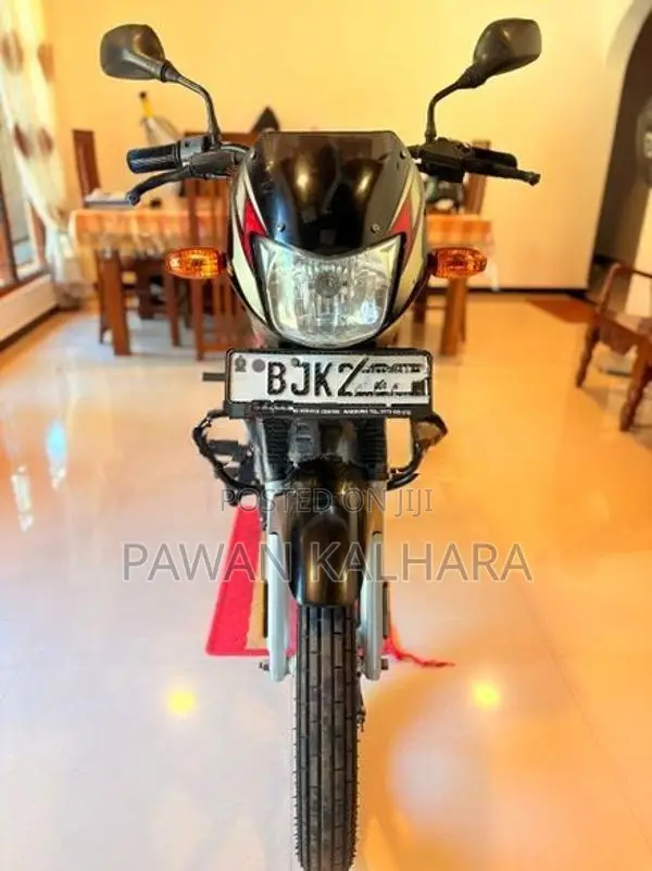 Bajaj CT100 2024