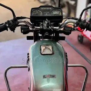 Bajaj KB100 1996