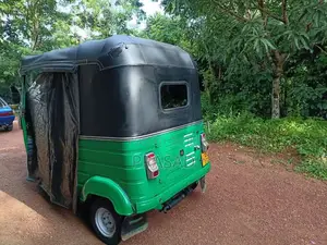 Bajaj 4 Stroke 2015 Three Wheel (Used)