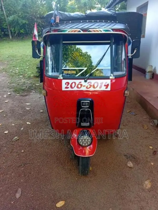 Bajaj 2 Stroke 2000 Three Wheel (Used)