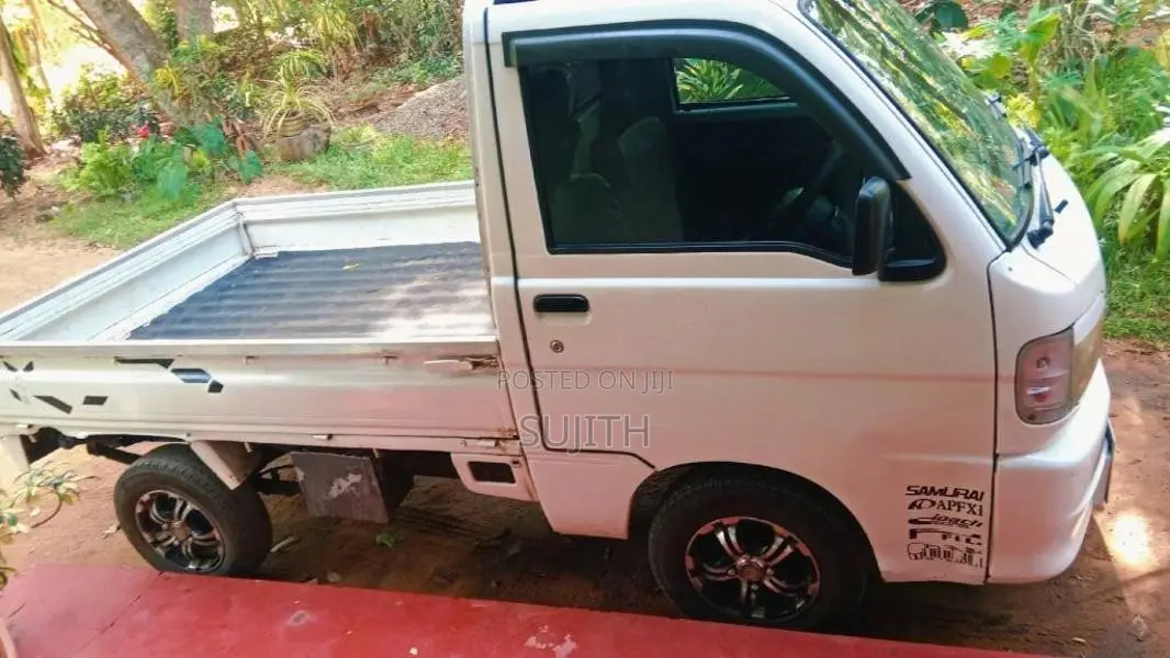 Daihatsu Hijet 2001 Lorry (Used)