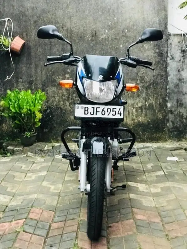 Bajaj CT-100 2024 Motorbike (Used)