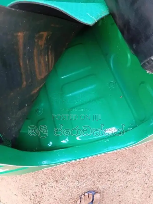 Bajaj RE 4 Stroke 2009 Three Wheel (Used)