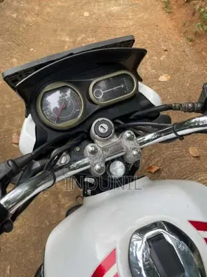 Bajaj V15 2018 Motorbike (Used)