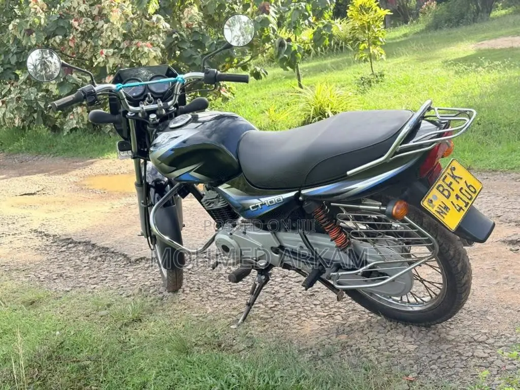 Bajaj CT-100 2017 Motorbike (Used)
