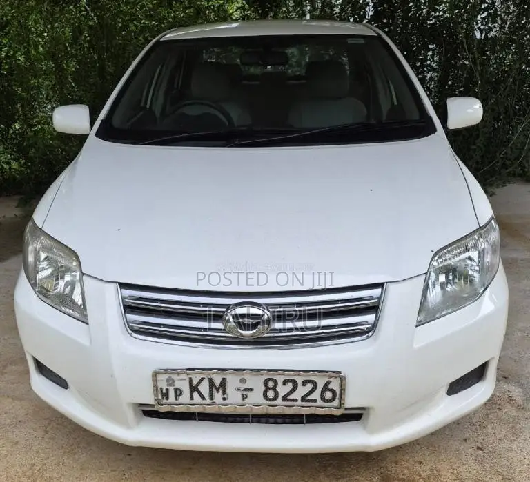 Toyota Corolla Axio 2007 Car (Used)