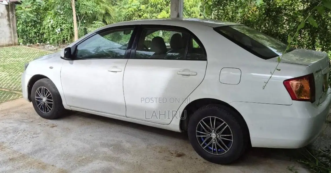 Toyota Corolla Axio 2007 Car (Used)