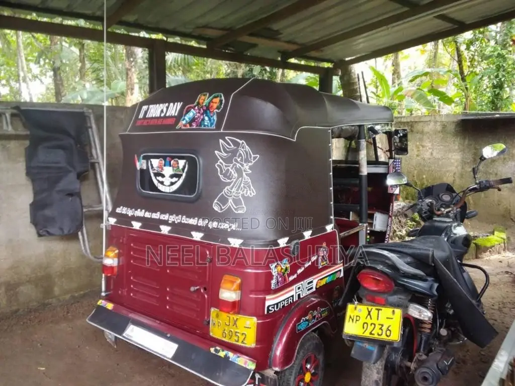 Bajaj 2 Stroke 2004 Three Wheel (Used)