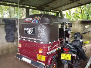 Bajaj 2 Stroke 2004 Three Wheel (Used)
