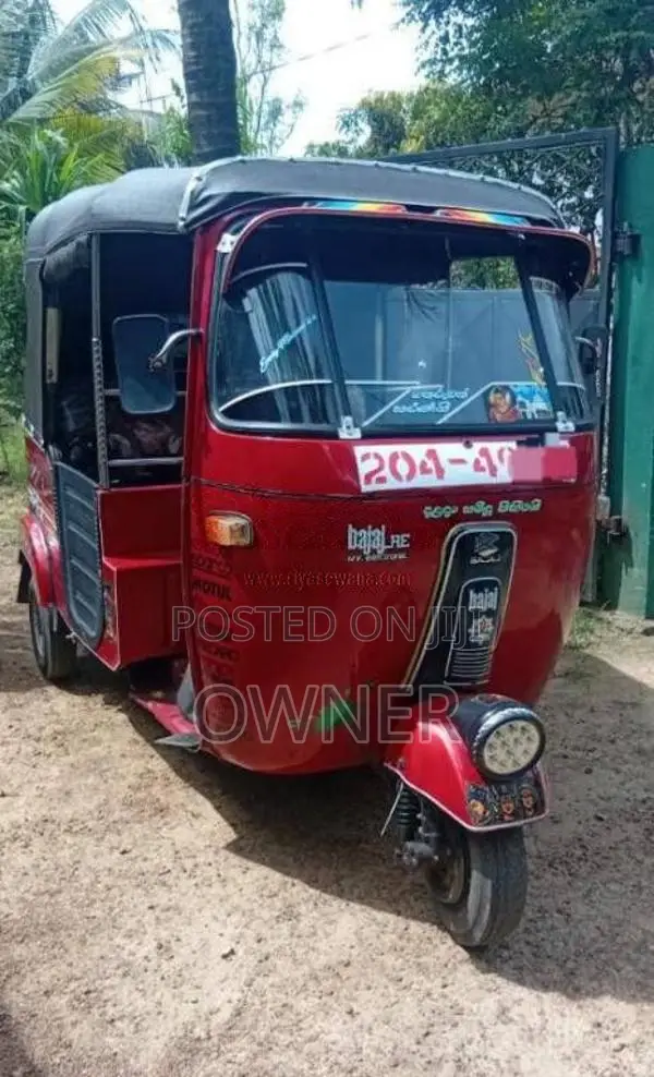 Bajaj RE 2 Stroke 1998 Three Wheel (Used)