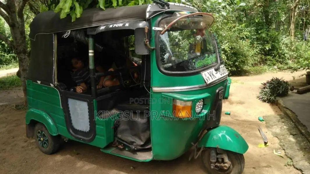 Bajaj RE 205 2005 Three Wheel (Used)