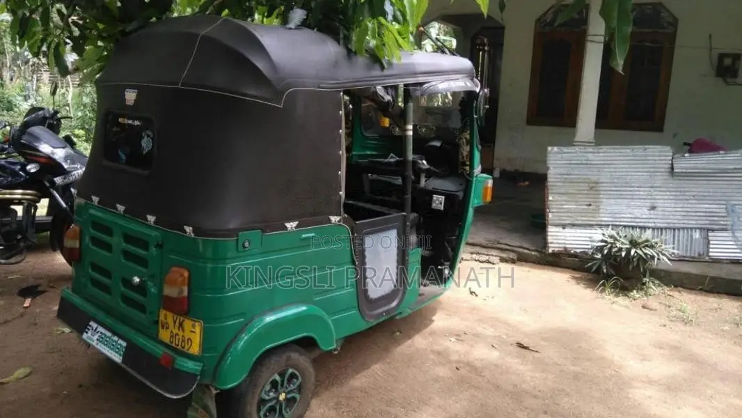 Bajaj RE 205 2005 Three Wheel (Used)