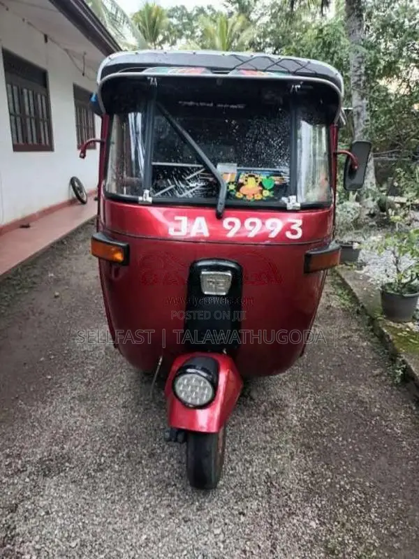 Bajaj RE 2004 Three Wheel (Used)