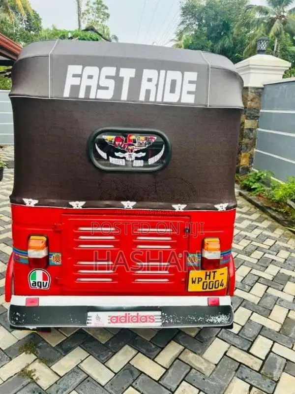 Bajaj RE 2 Stroke 2002 Three Wheel (Used)