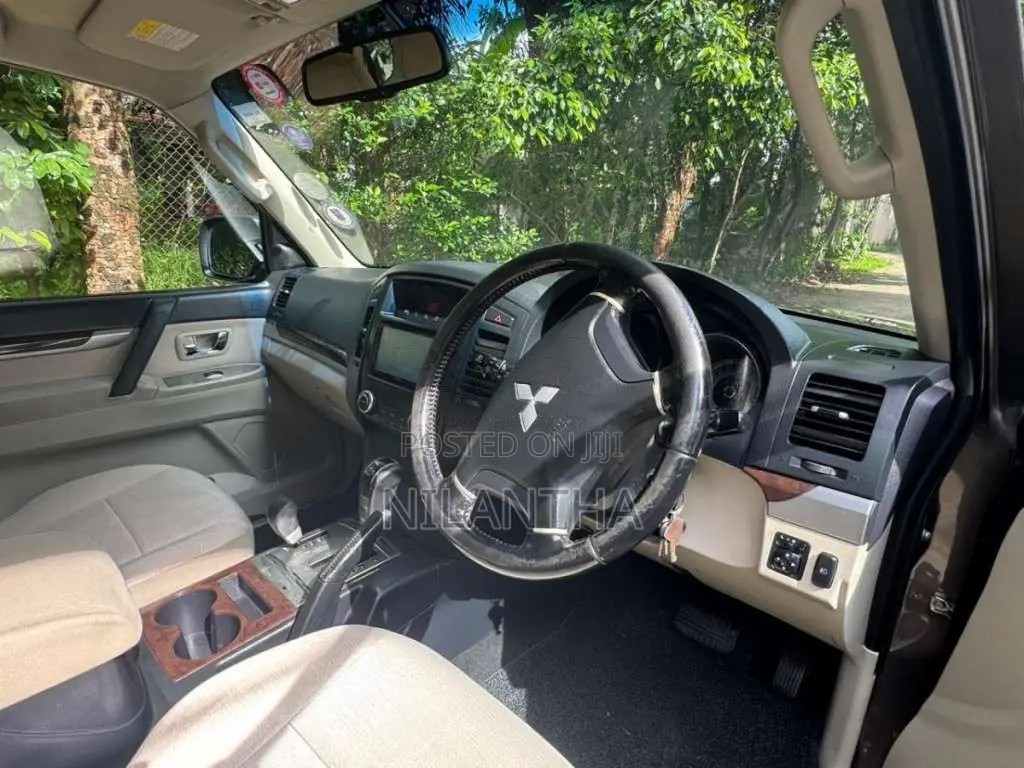 Mitsubishi Montero 2011 SUV (Used)