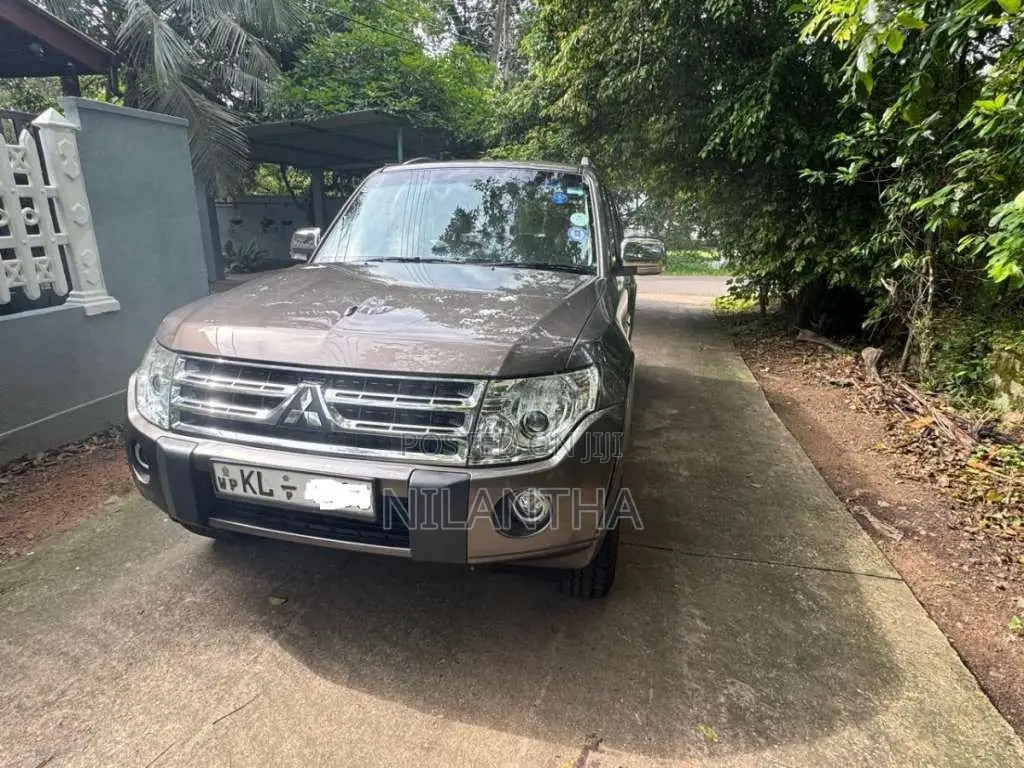 Mitsubishi Montero 2011 SUV (Used)