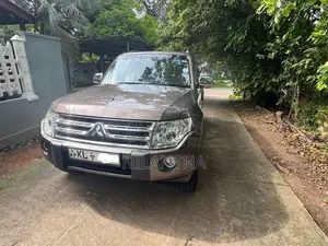 Mitsubishi Montero 2011 SUV (Used)
