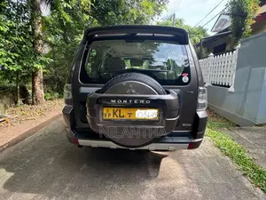 Mitsubishi Montero 2011 SUV (Used)
