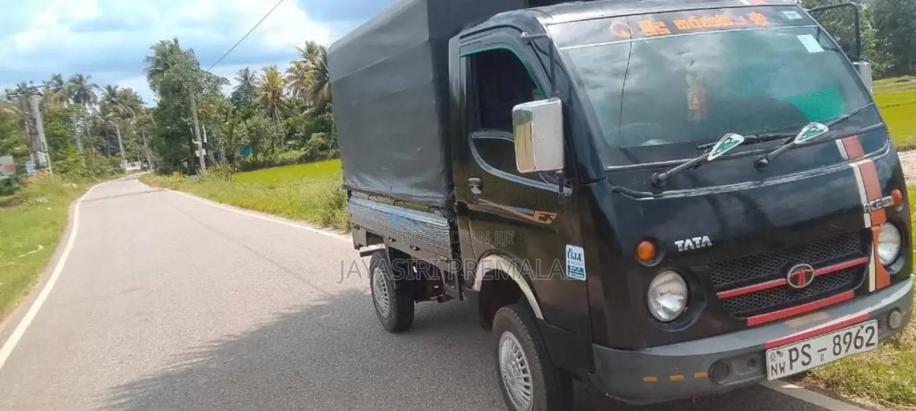 Tata Dimo Batta 2012 Lorry (Used)